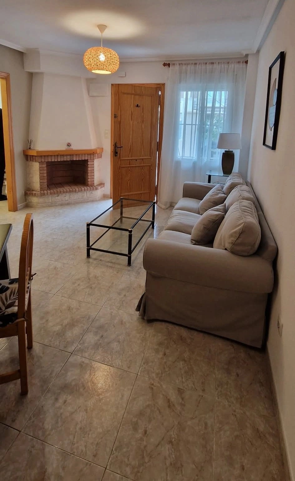 Living room - view 2